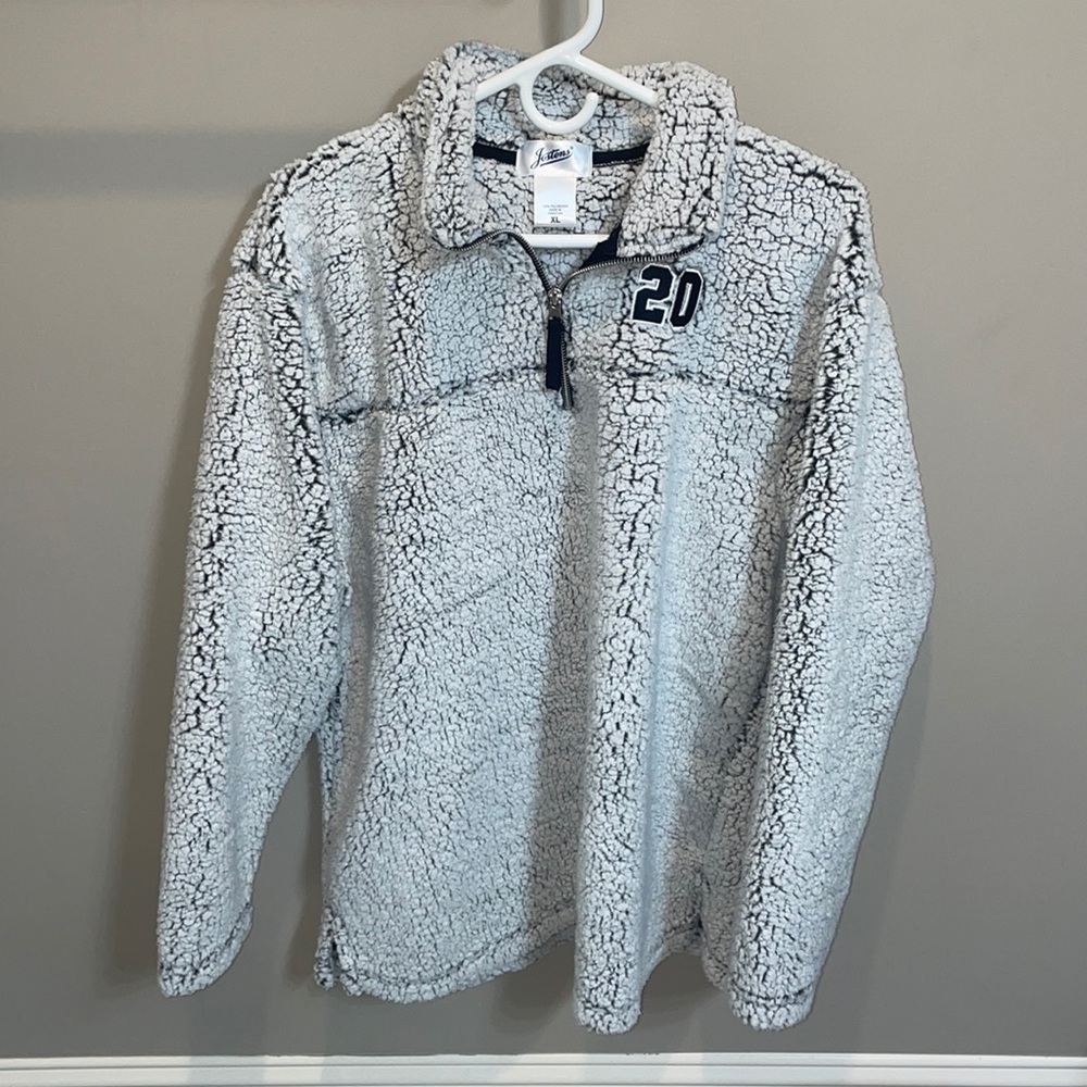 Super soft Sherpa quarter zip